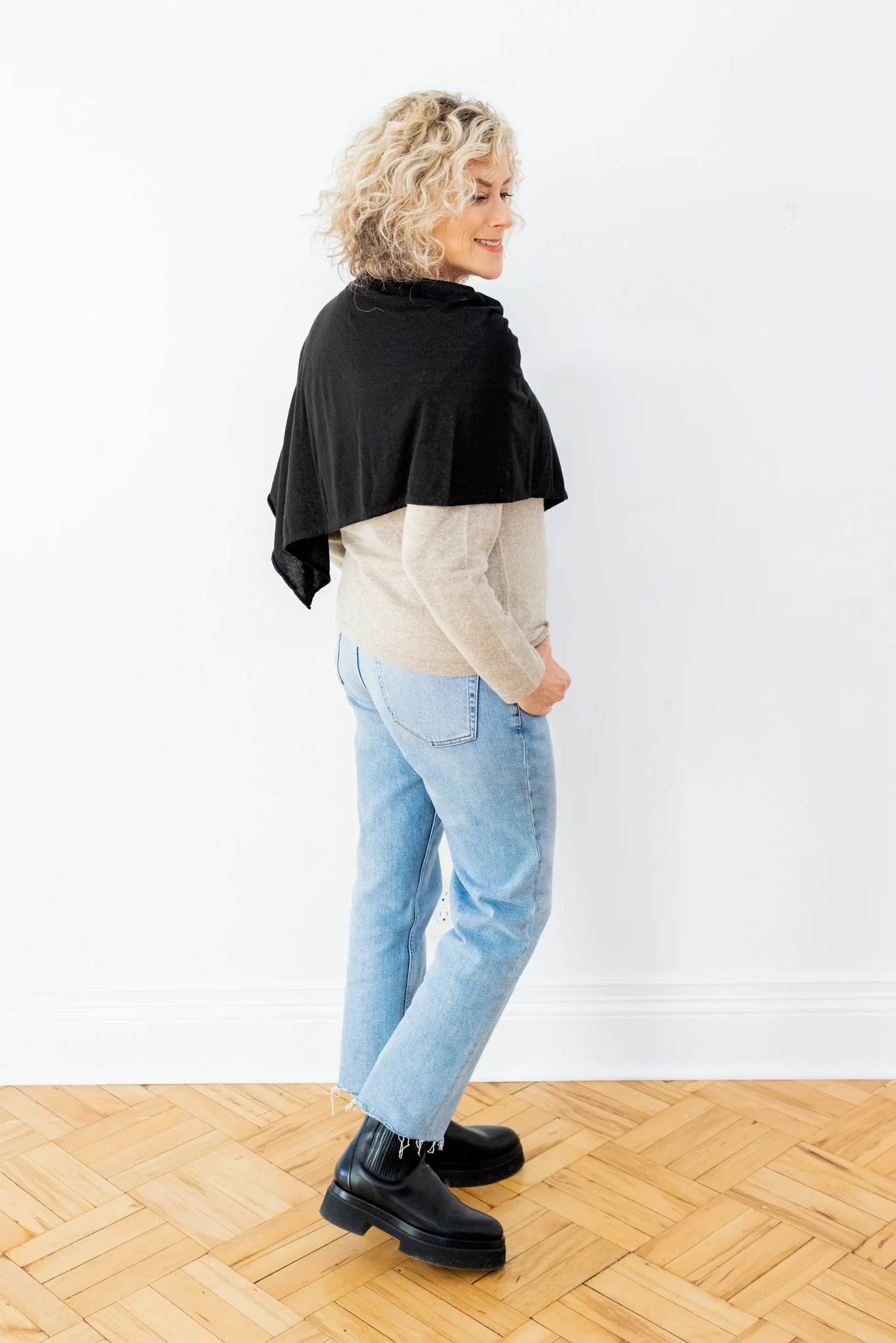 Black Silver Jersey Modal Poncho - Short - Image 5